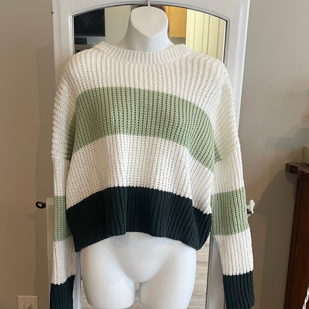 Moon & Madison Striped Green and White Sweater. Size L